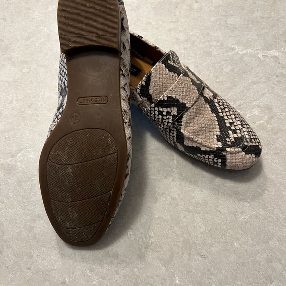 9 West Loafers - Picture 3 of 5